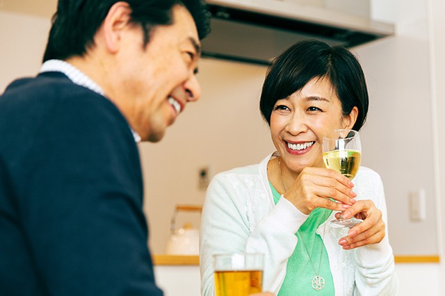笑顔の夫婦